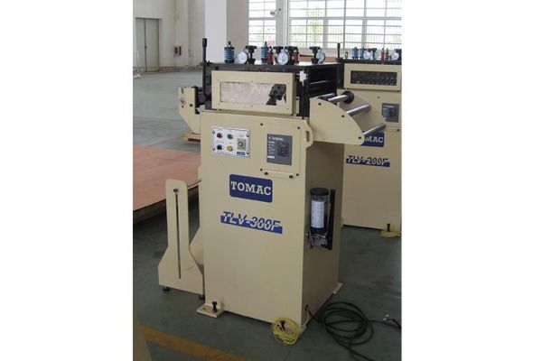 Nắn thẳng TLV- F Series dùng cho tôn Rộng 100-600mm, Dày 0.2-1.5mm