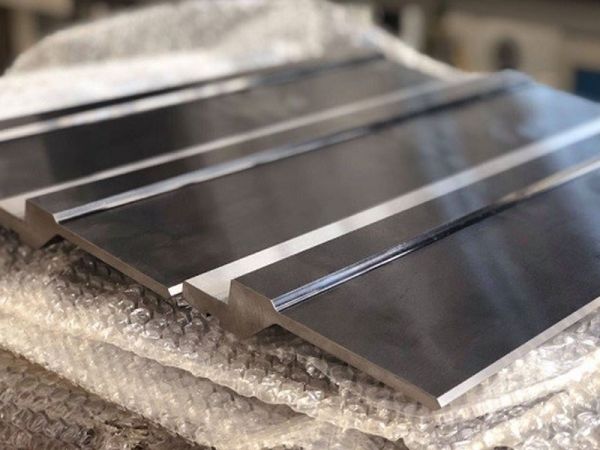 Cách Chọn Dao Cối Chấn Phù Hợp: Yếu Tố Quyết Định Chất Lượng Thành Phẩm